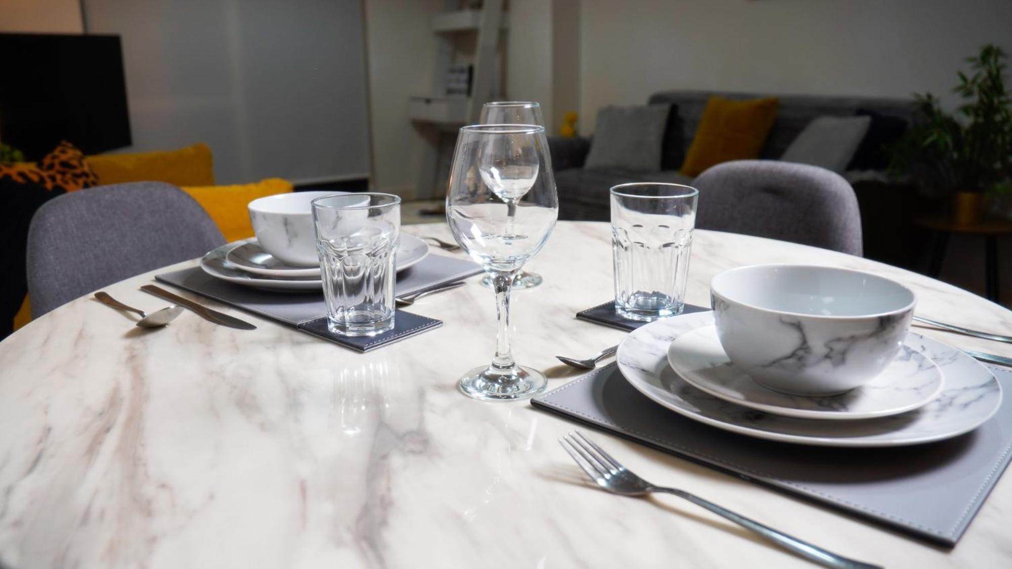 Manchester City Centre Apt With Balcony & Free Parking - Including Free 1-Hour Late Check-Out For Bookings On The 29Th 31St May, Justeat Voucher For 2-Night Stays Minimum! Exteriér fotografie