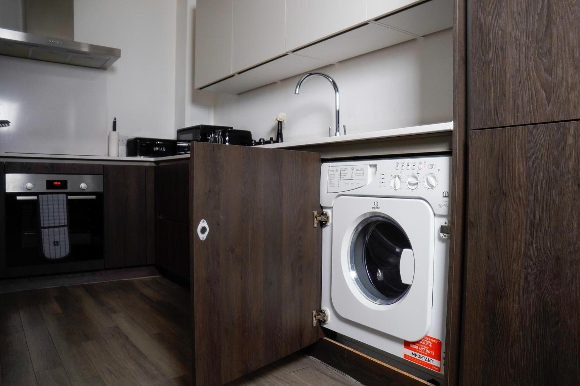 Manchester City Centre Apt With Balcony & Free Parking - Including Free 1-Hour Late Check-Out For Bookings On The 29Th 31St May, Justeat Voucher For 2-Night Stays Minimum! Exteriér fotografie
